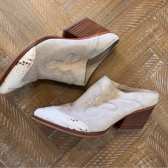 Dolce Vita Western Mule - Picture 2 of 4
